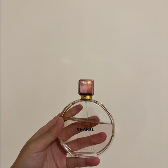 CHANEL Chance Eau Tendre with Pink and Gold Accents - Picture 1 of 1
